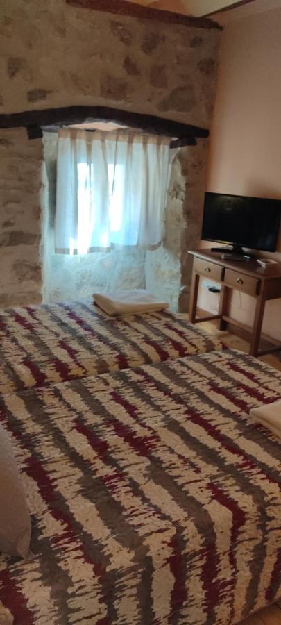 Hotel Rural El Arrabal ซีเกว็นซา ภายนอก รูปภาพ