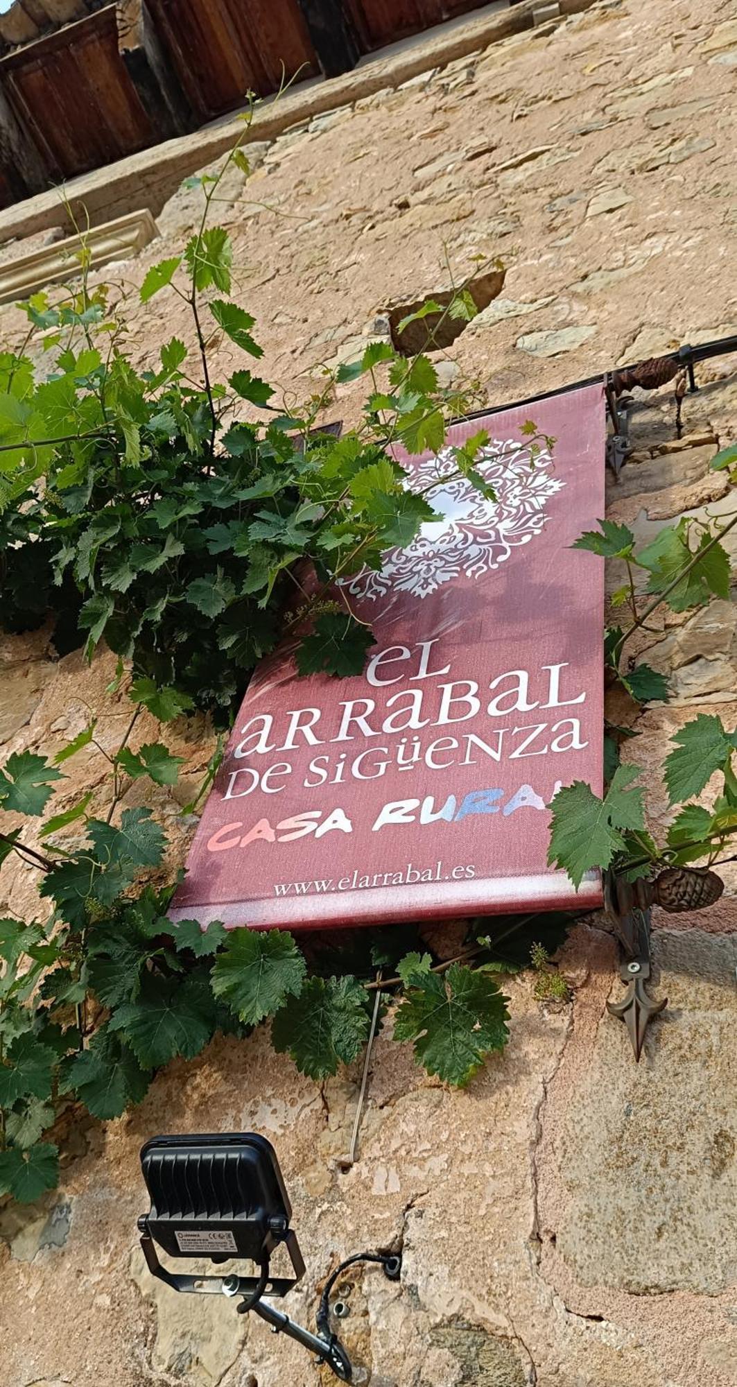 Hotel Rural El Arrabal ซีเกว็นซา ภายนอก รูปภาพ