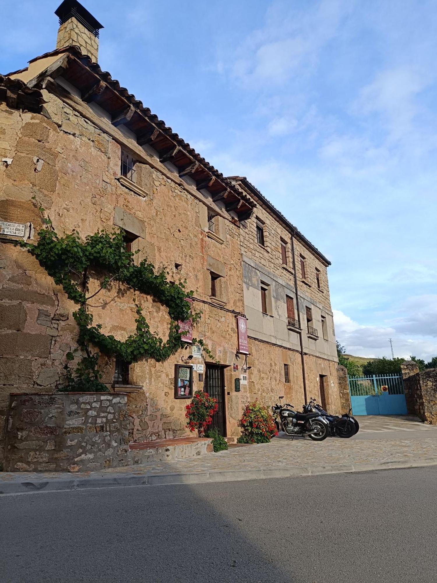 Hotel Rural El Arrabal ซีเกว็นซา ภายนอก รูปภาพ